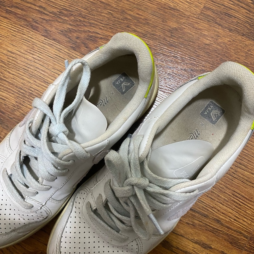 Veja sneakers - Picture 4 of 5